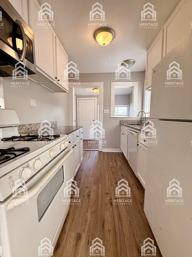 Building Photo - 5809 Kilpatrick Ave