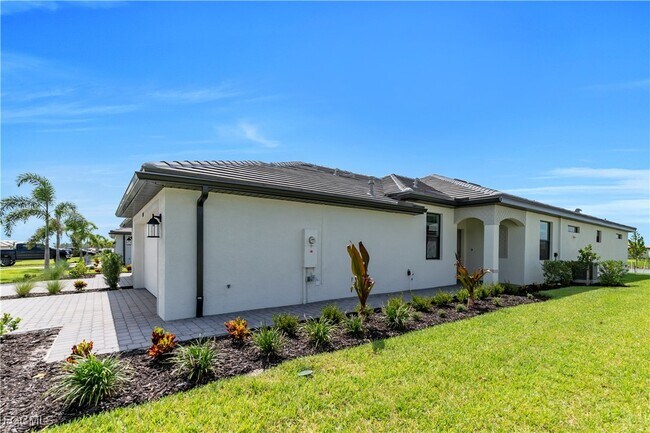 Building Photo - 19553 Hinkley Dr