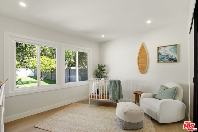 Building Photo - 7358 Paso Robles Ave