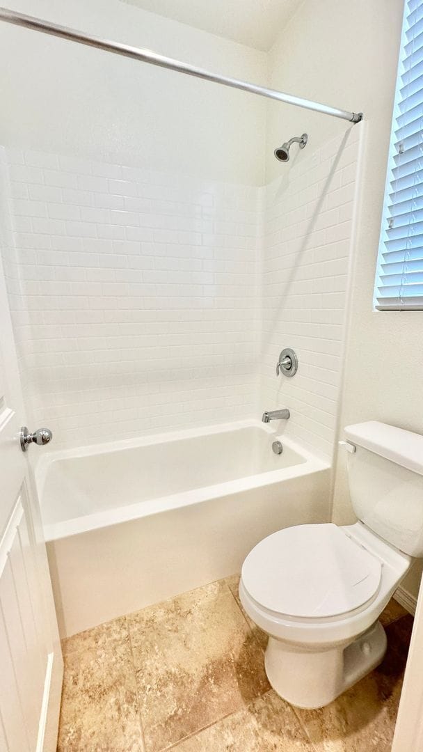 Building Photo - Beautiful, Stand Alone Condo in Resort-lik...