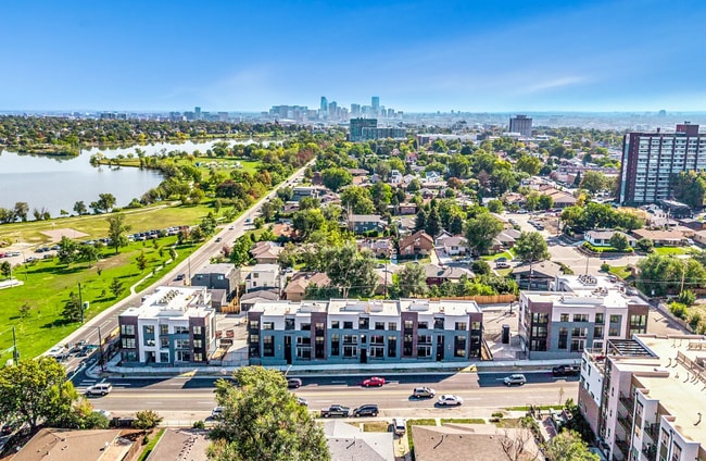 Primary Photo - 1634 Sheridan Boulevard