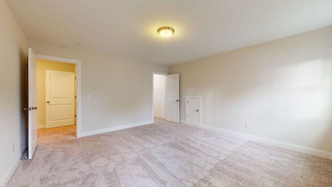 Building Photo - 507 W Red Head Cir