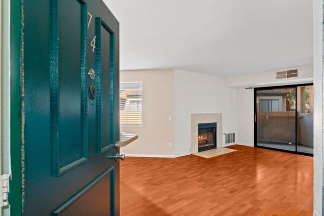 Building Photo - Stylish 1-Bed Condo with Balcony, Garage & Resort-Style Amenities in Mira Mesa