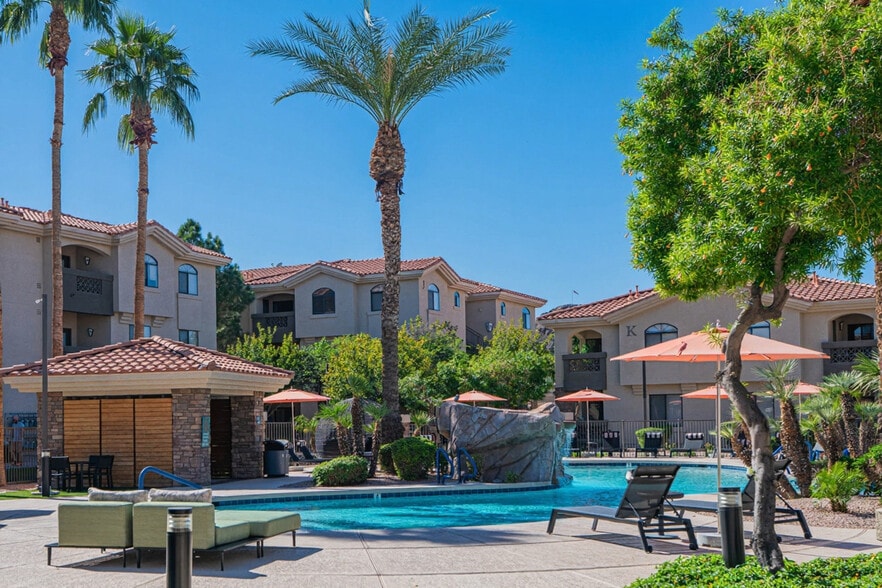 Building Photo - 2155 S 55th St