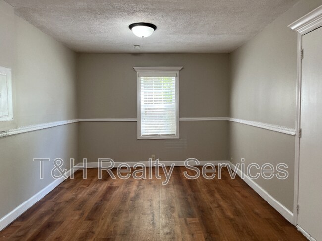 Building Photo - 8238 Wysong Dr