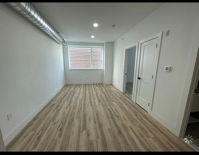 Building Photo - 1843 Hartranft St