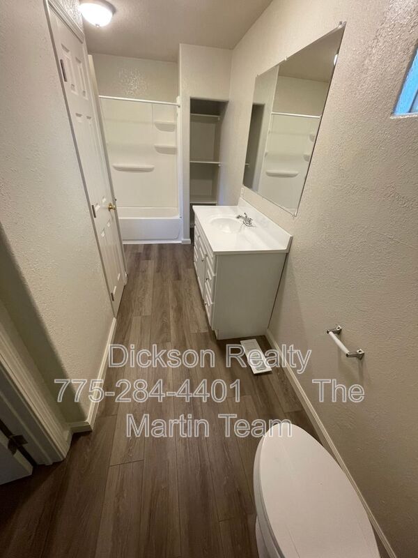 Building Photo - 42 Caliente St