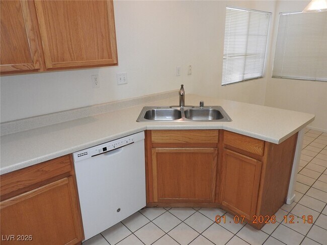 Building Photo - 3113 Bradford Hill Ave