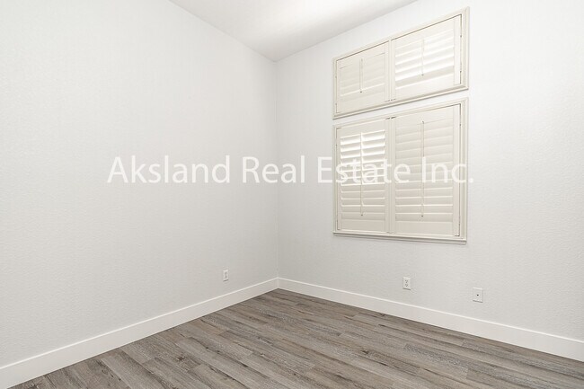 Building Photo - 611 Brookhurst Blvd