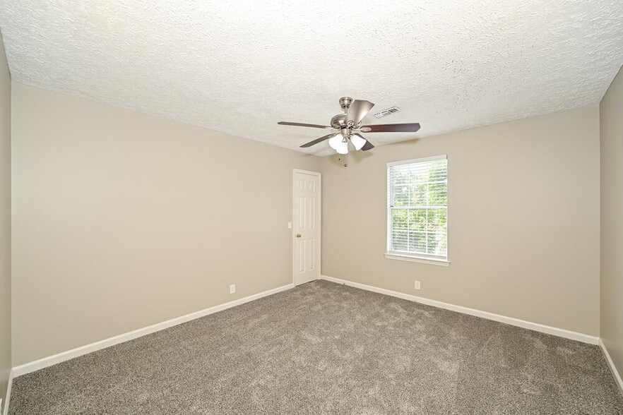 Building Photo - 6005 Bradford Hills Dr
