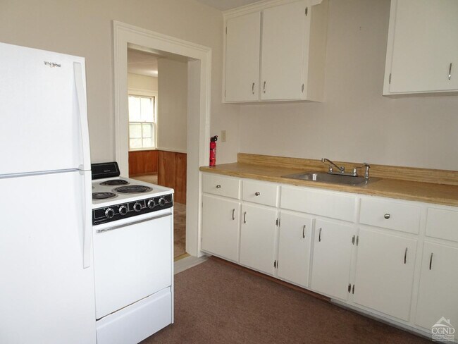 Building Photo - 167 NY-23