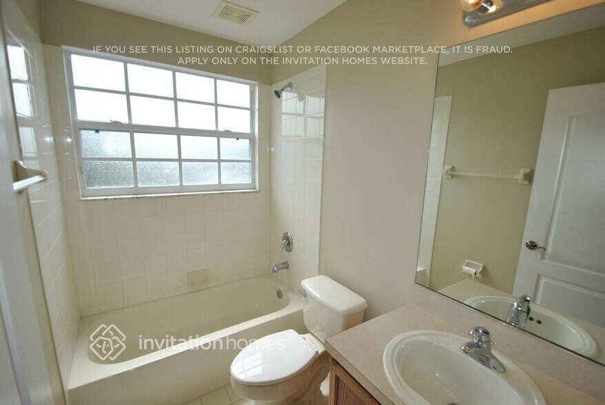 Building Photo - 108 Lancaster Way