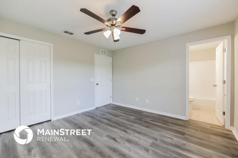 Building Photo - 3206 51st St W