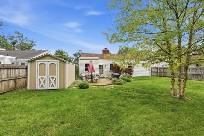 Building Photo - 2088 Zollinger Rd