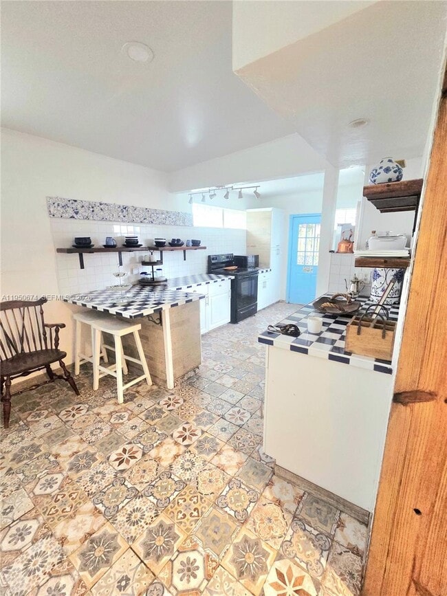 Building Photo - 1990 NE 183rd St