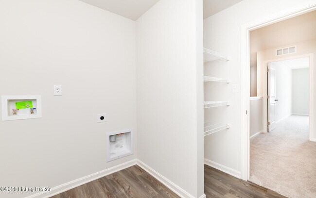 Building Photo - 104 Cool Crk Ct