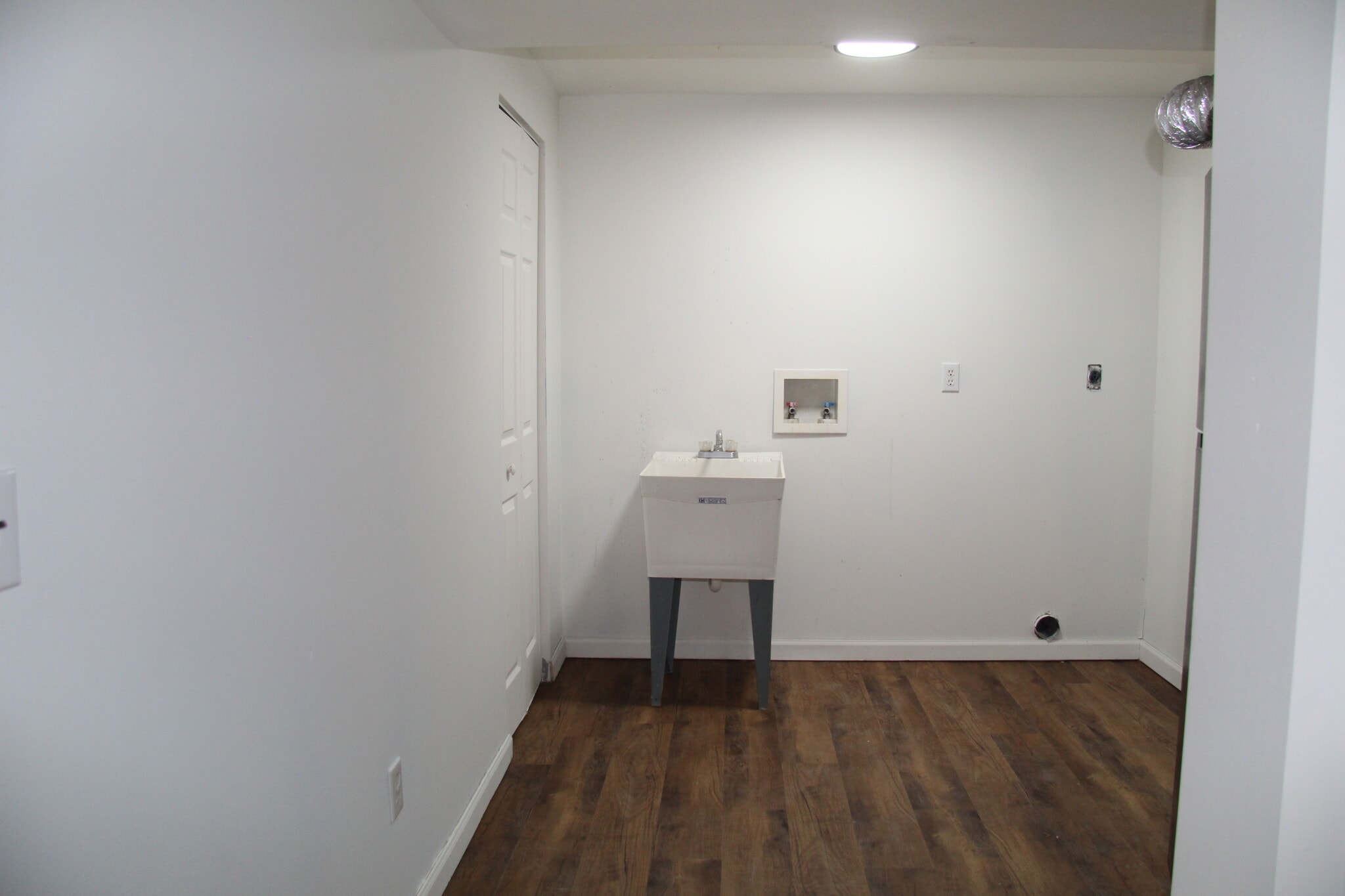 Building Photo - 2225 Columbus Cir