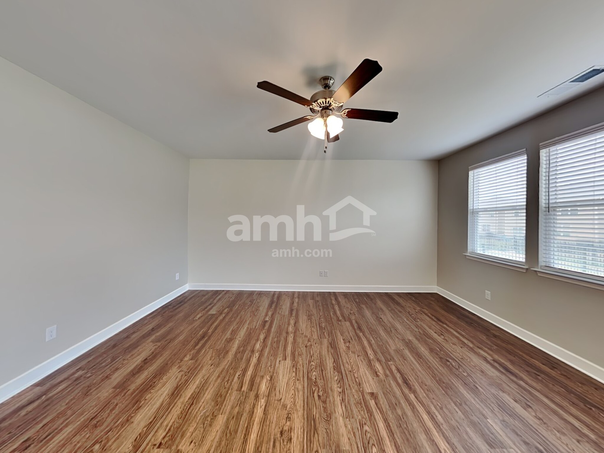 Building Photo - 8268 Northpoint Dr