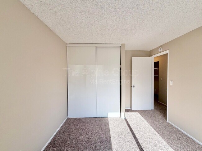 Building Photo - 12220 SW Longhorn Ln