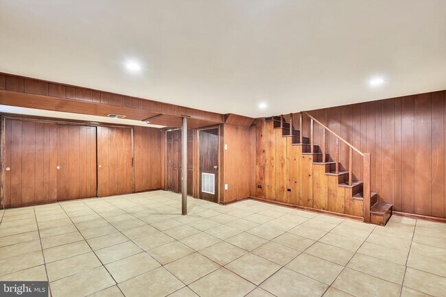 Building Photo - 1231 Northview Rd