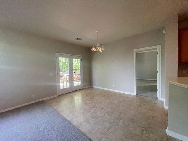 Building Photo - 6046 Ronchamps Dr