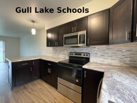 Building Photo - Charming Townhome with Patio in Quiet Comm...