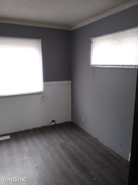 Building Photo - 2 br, 1 bath House - 7626 Chatham