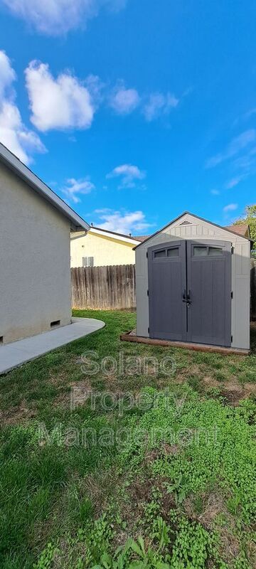 Building Photo - 355 Spindrift Way