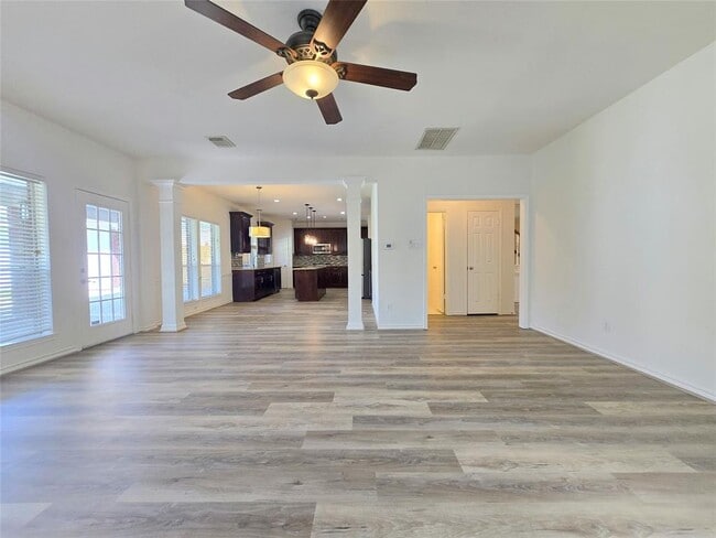 Building Photo - 6415 Taimer Ct