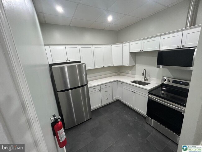 Building Photo - 120 S Main Ave