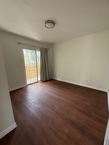 Building Photo - 2446 S Centinela Ave
