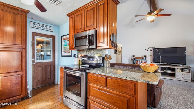 Building Photo - 7766 Betty Louise Dr