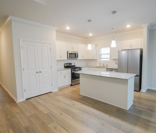 Building Photo - 1454 Bellaria Wy