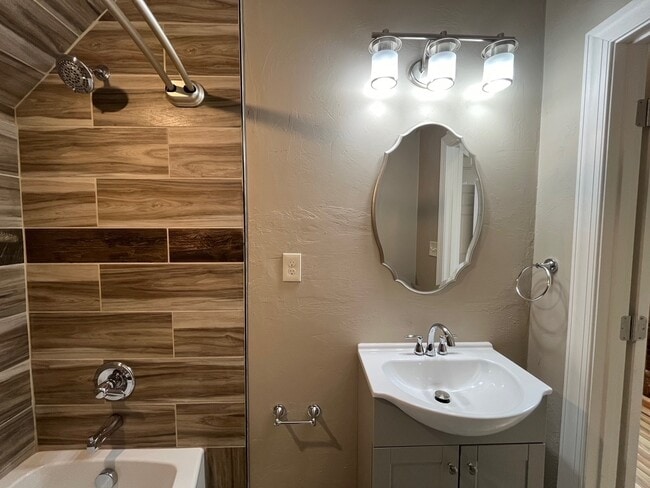 Building Photo - 6712 McPherson Blvd