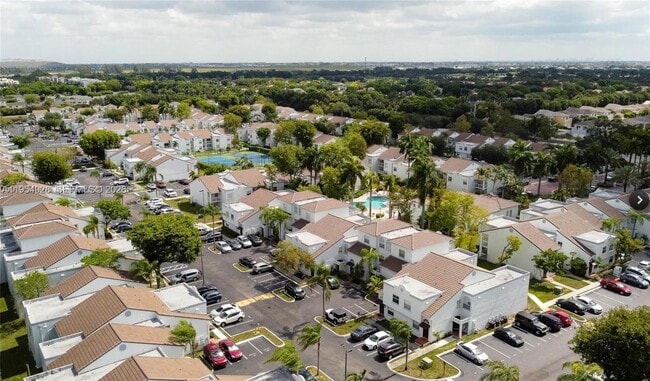 Building Photo - 4650 NW 97th Ct