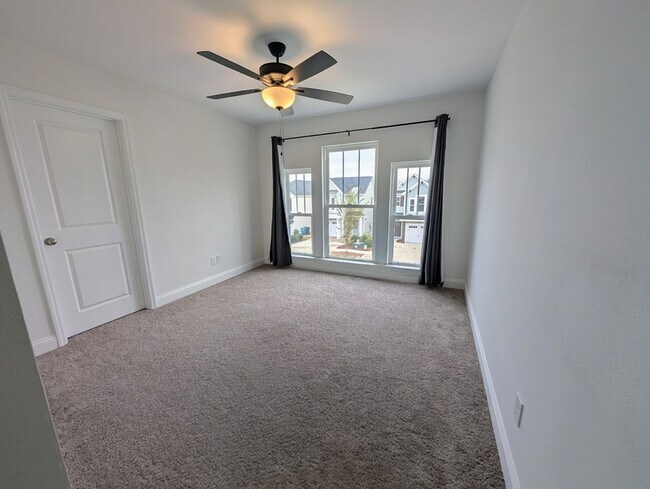 Building Photo - 454 Grand Oaks Rd