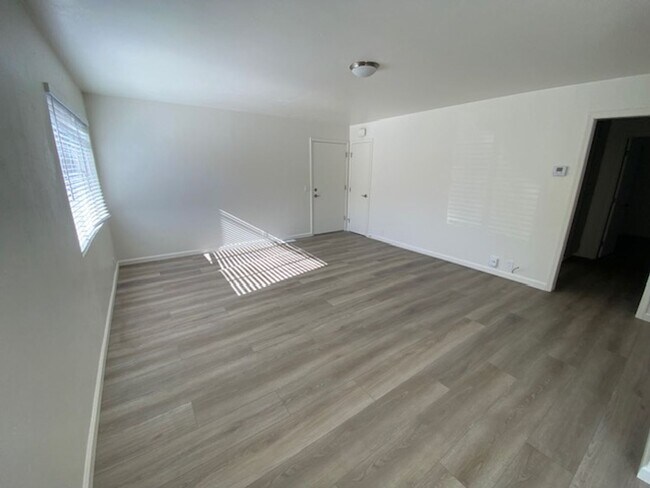 Building Photo - 284-286 Junipero