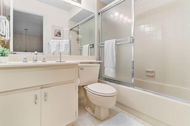 Building Photo - 229 Old Meadow Way