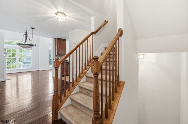 Building Photo - 408 Donato Cir
