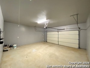 Building Photo - 142 Landing Ln