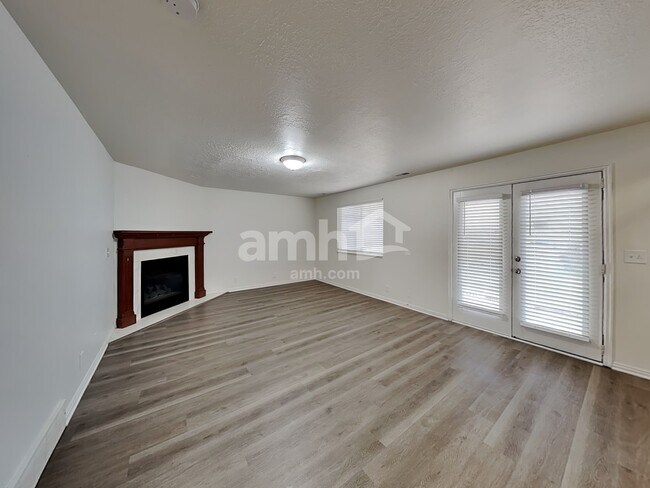 Building Photo - 4419 S 2750 W