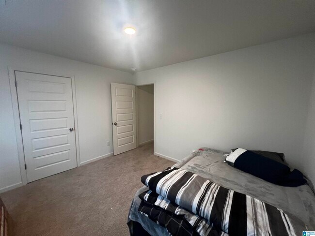 Building Photo - 9906 Chelsea Pk Trl