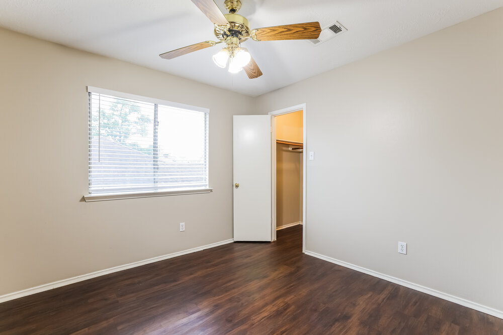 Building Photo - 3810 Village Well Dr