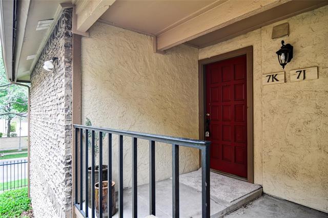 Building Photo - 7640 W Greenway Blvd