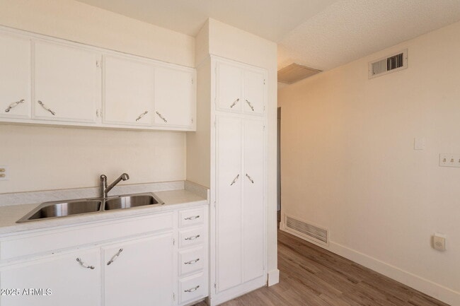 Building Photo - 13001 N 113th Ave