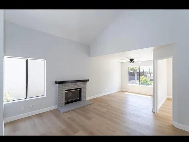 Building Photo - Lovely & renewly renovated home in Rancha Cucamonga