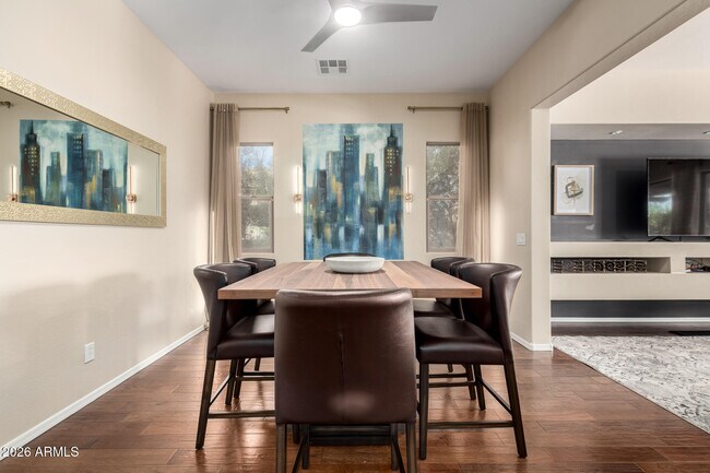 Building Photo - 12725 W Dale Ln