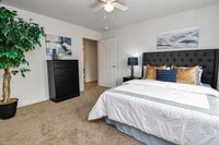 Building Photo - 3 Bedroom, Single-story Townhomes for rent...