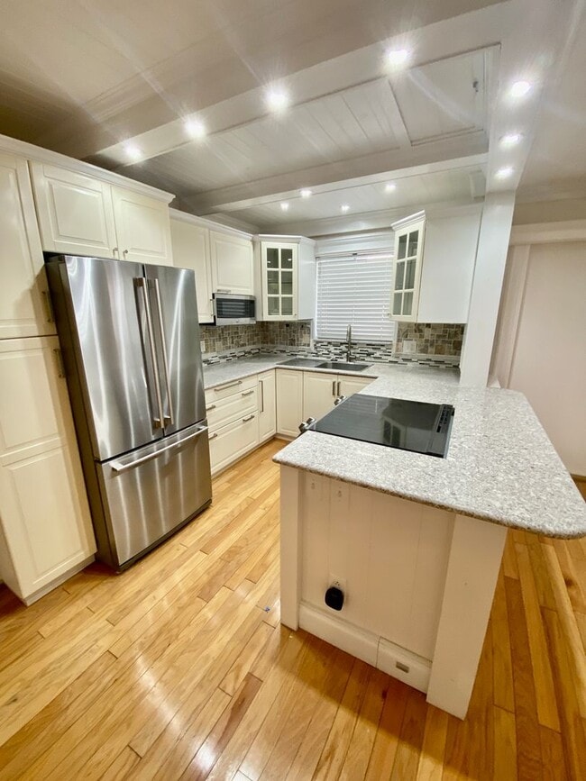 Building Photo - Great Condo in Pompano Beach Just West of ...