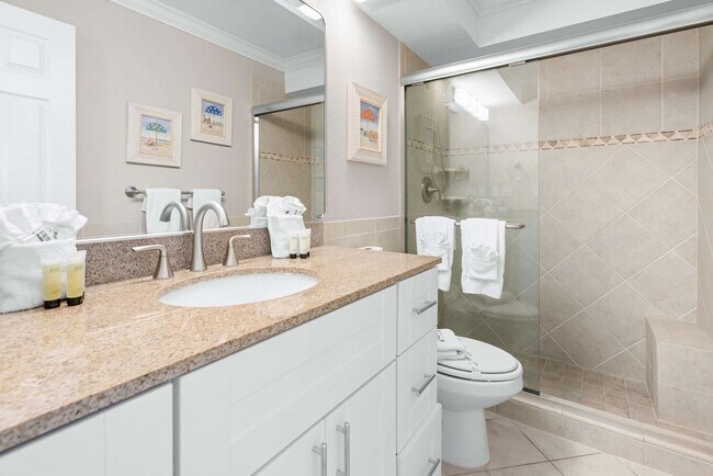 Building Photo - 5600 Bonita Beach Rd SW